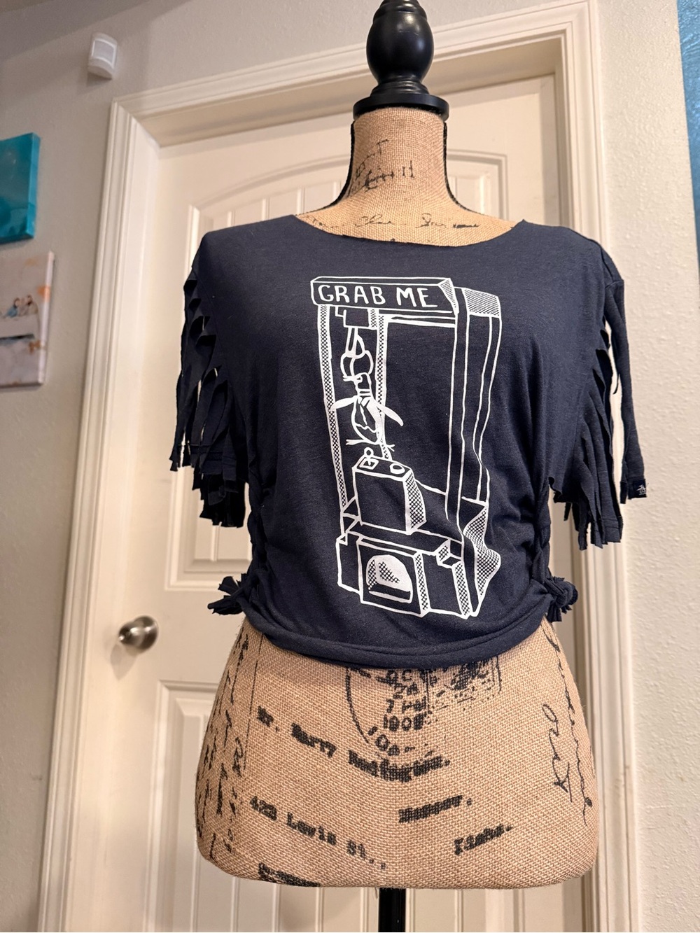 Women’s grey Graphic Fringe Crop Top - Grab Me